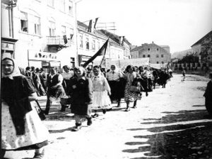 Dolazak na kongres AFŽ Slavonije